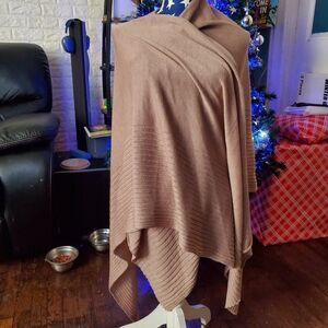 V.Fraas Designer Cape Shawl Wrap Ruana Shawl Wrap- One Size